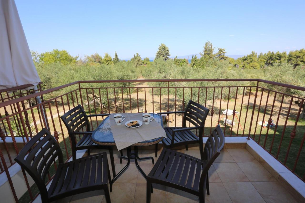 Melimaria Villa Pefkochori Bagian luar foto